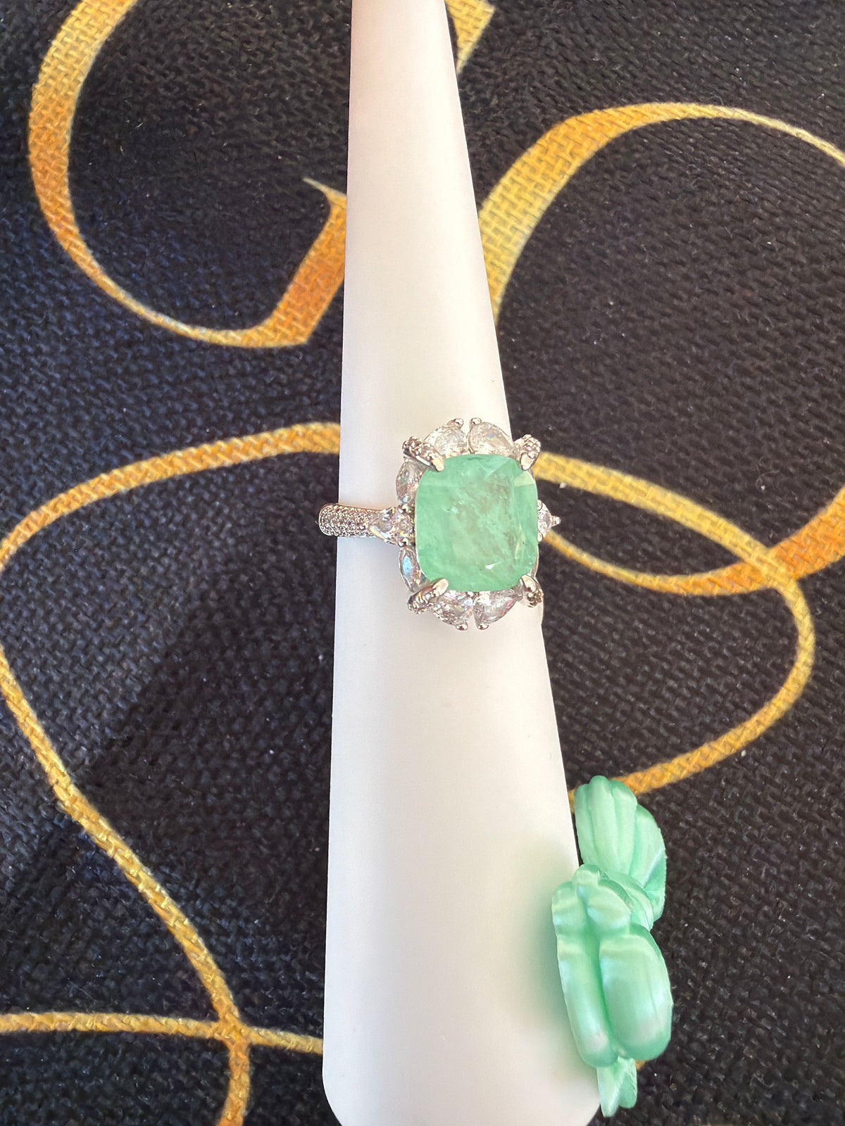 Size 8 ring