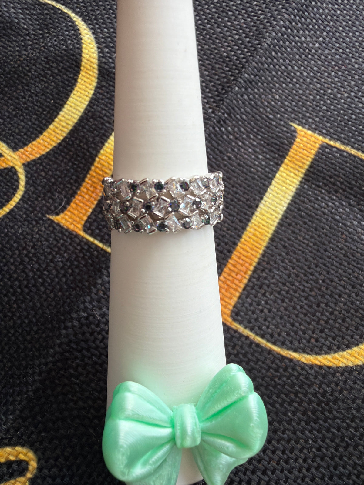 Size 8 Ring