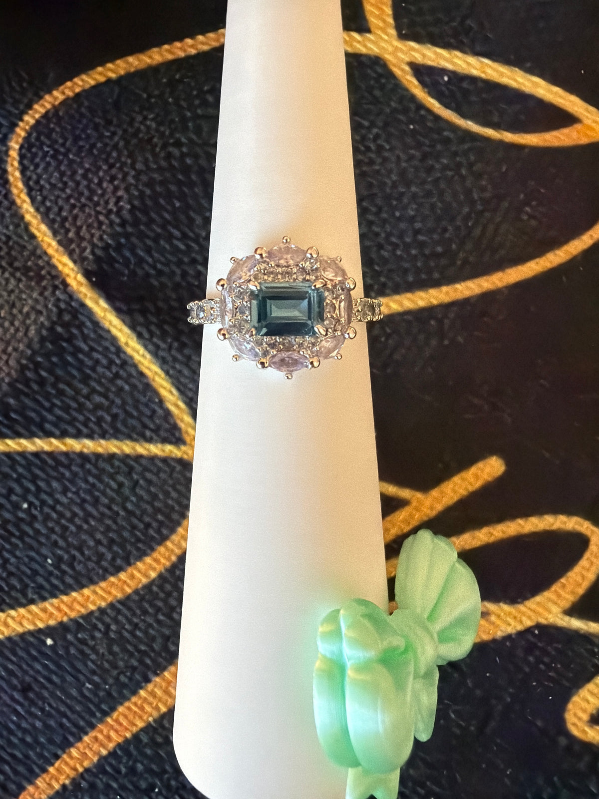 Size 8 ring