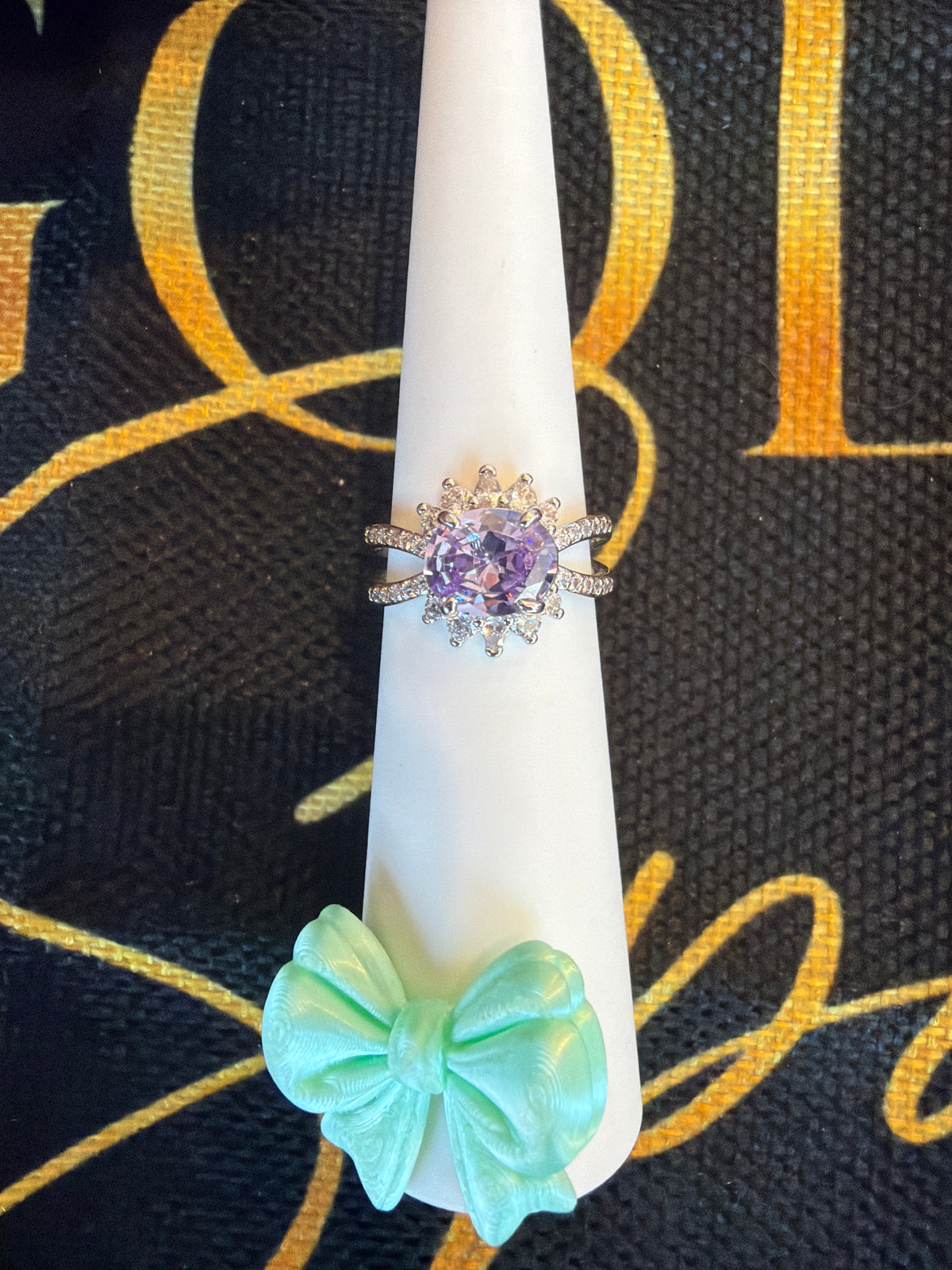 Size 8 ring